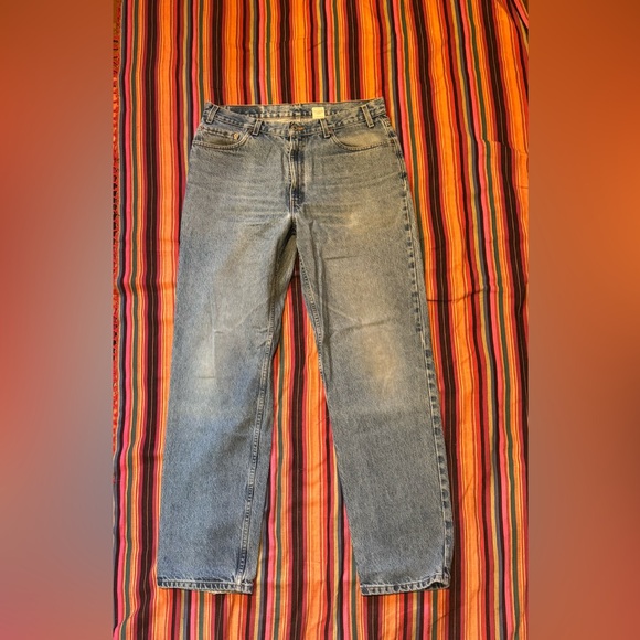 Vintage 2001 Levi’s 550 Relaxed Fit Straight Leg Jeans 36x34 Light Wash - Picture 3 of 8